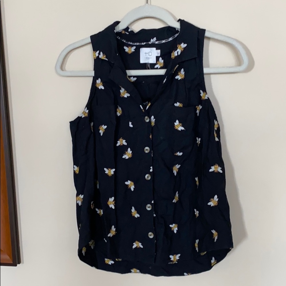 Anthro Sleeveless Bee Blouse